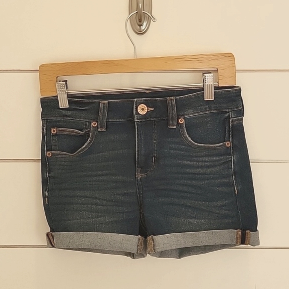 AMERICAN EAGLE OUTFITTERS size 2 midi blue denim jean shorts